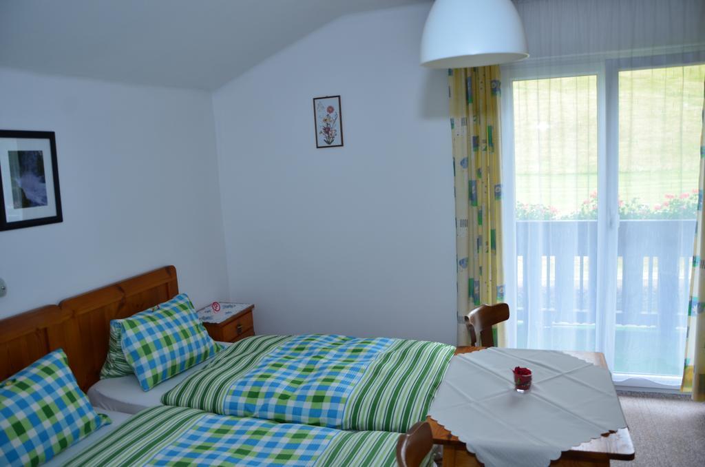 Haus Dachstein Schnitzer Hotel Eben Im Pongau Room photo
