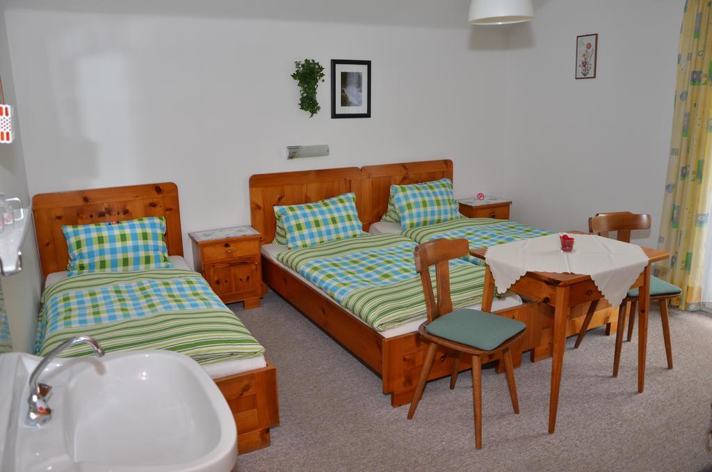 Haus Dachstein Schnitzer Hotel Eben Im Pongau Room photo