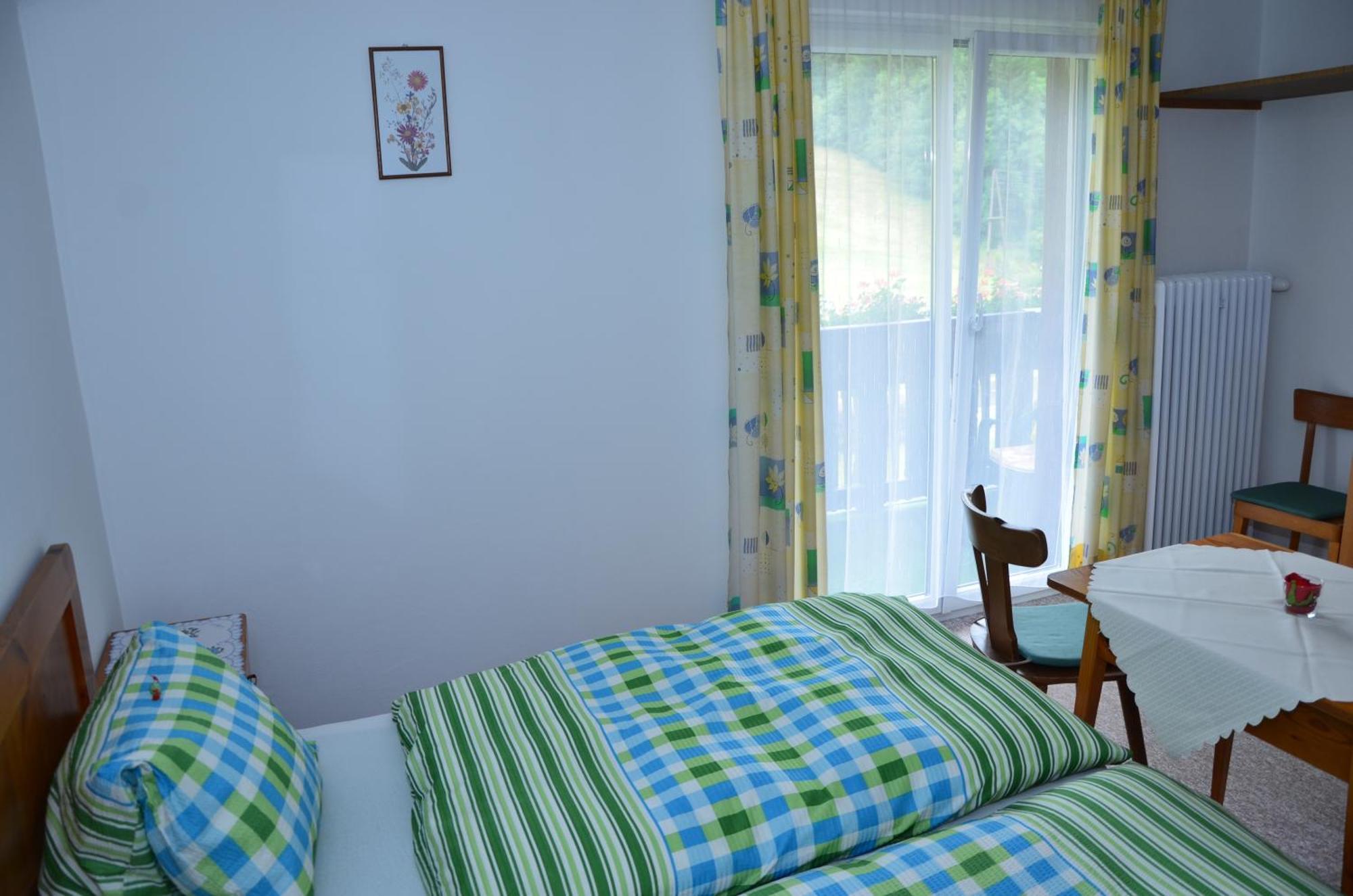 Haus Dachstein Schnitzer Hotel Eben Im Pongau Room photo